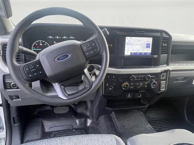 New 2026 Oxford White Ford XL image 53