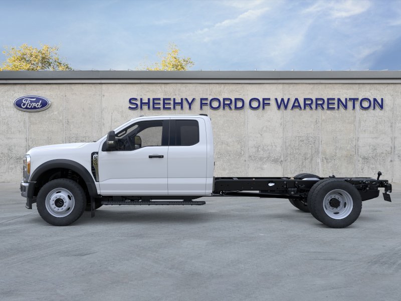 New 2026 Oxford White Ford F-550® XL image 5