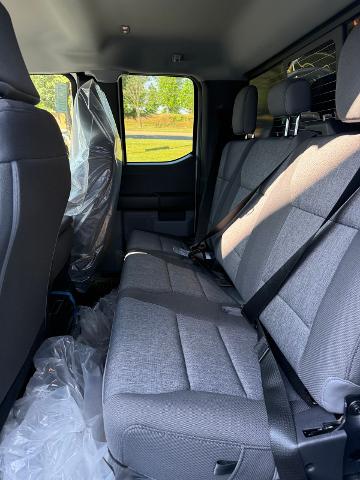 New 2026 Oxford White Ford XL image 33