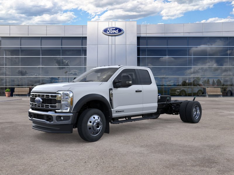 2026 Ford Super Duty F-550 DRW XLT