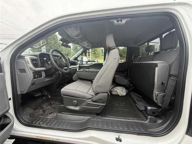 New 2026 Oxford White Ford XL image 56