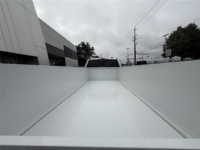 New 2026 Oxford White Ford XL image 74