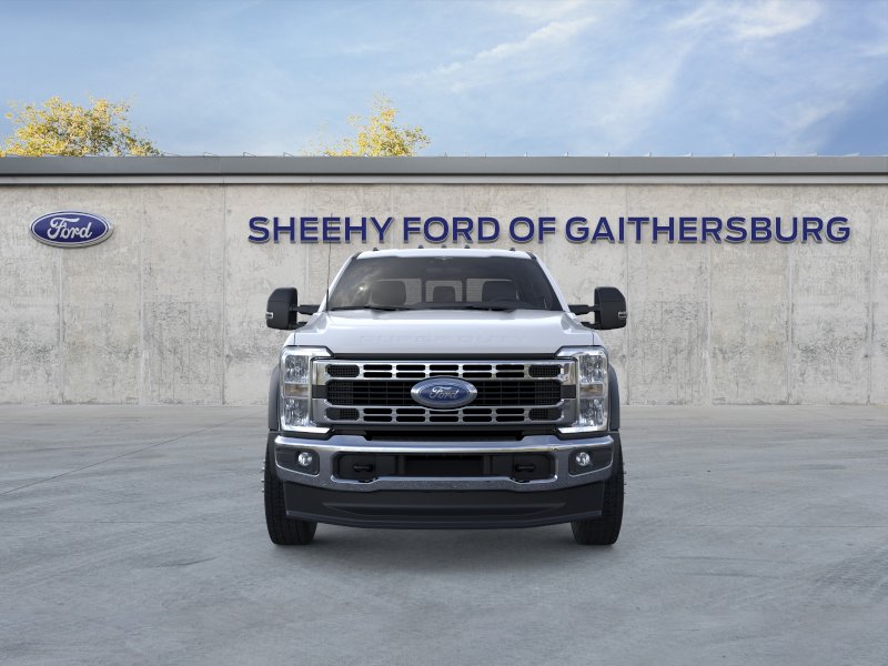 New 2026 Oxford White Ford F-550® XL image 7
