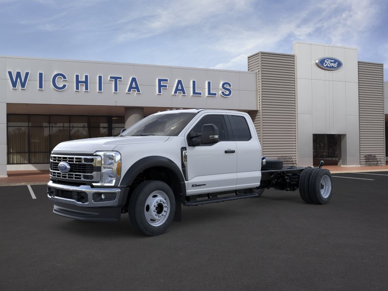  Ford Super Duty F-550 DRW