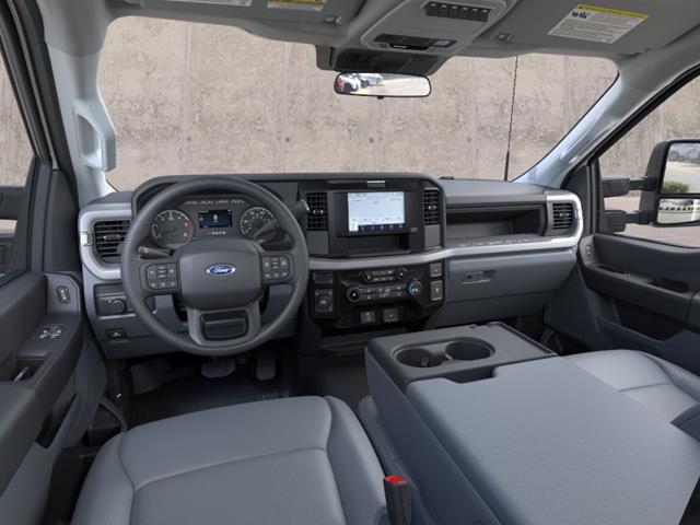 New 2026 Oxford White Ford XL image 31