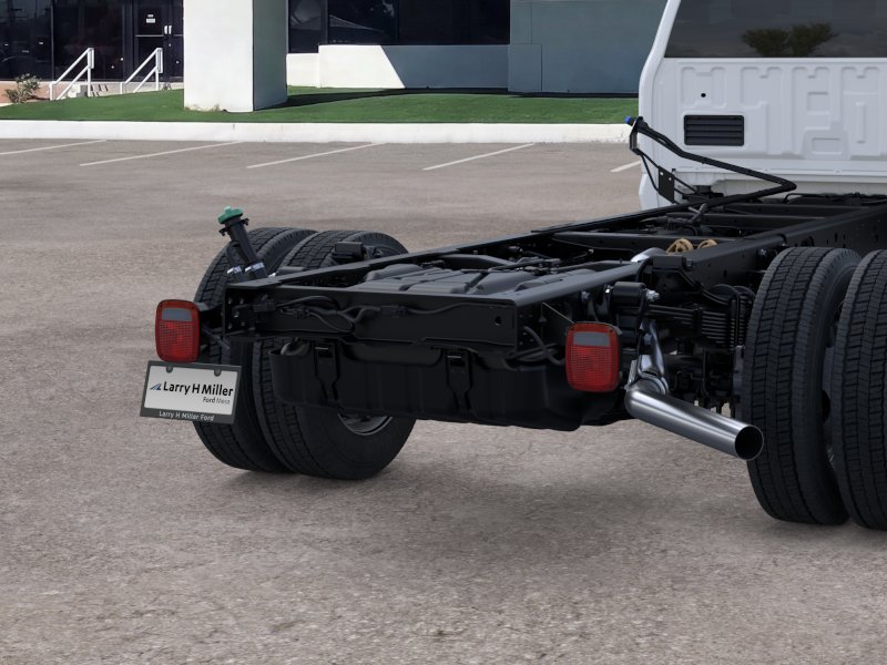 2026 Ford F-550 Super Duty Chassis Cab XL - Photo 21