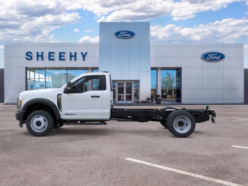 2025 Ford F-550 Super Duty Chassis Cab XL - Photo 34