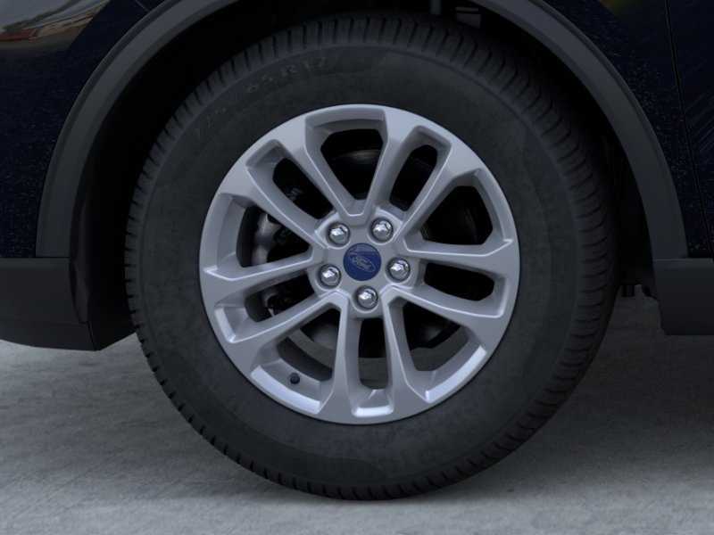New 2022 Agate Black Metallic Ford SE Hybrid image 19