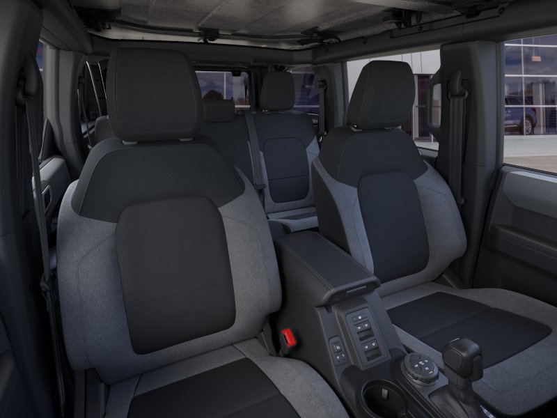 2025 Ford Bronco 4-Door Base - Photo 30