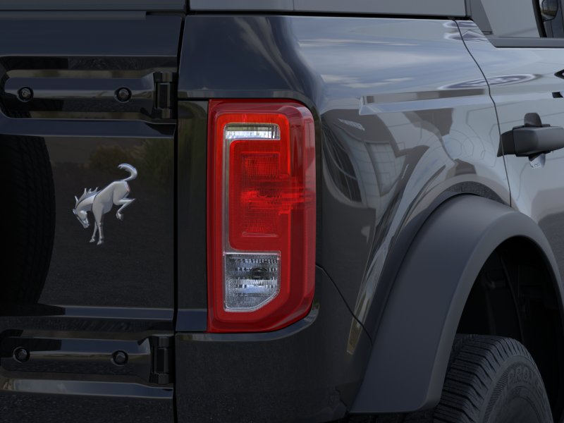 2025 Ford Bronco 4-Door Base - Photo 43