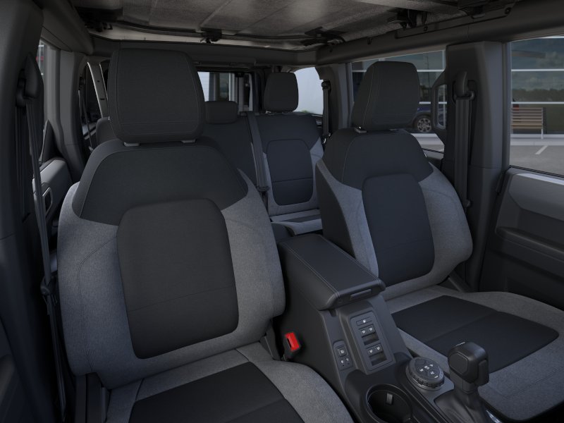 2025 Ford Bronco 4-Door Base - Photo 10