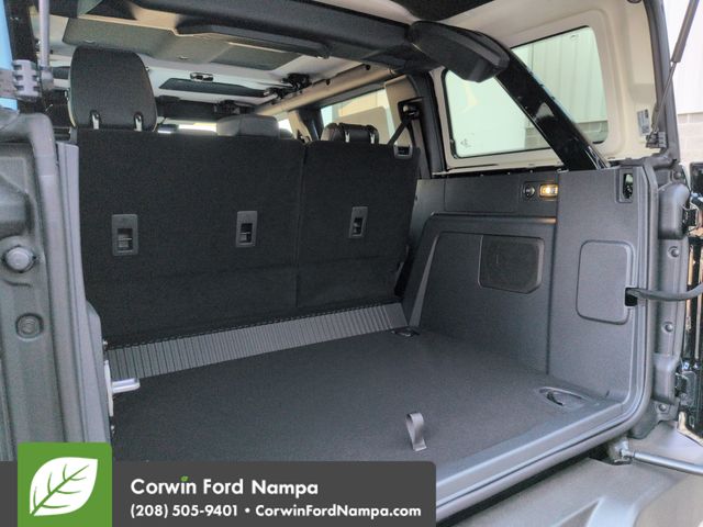 New 2026 Shadow Black Ford Big Bend® image 28