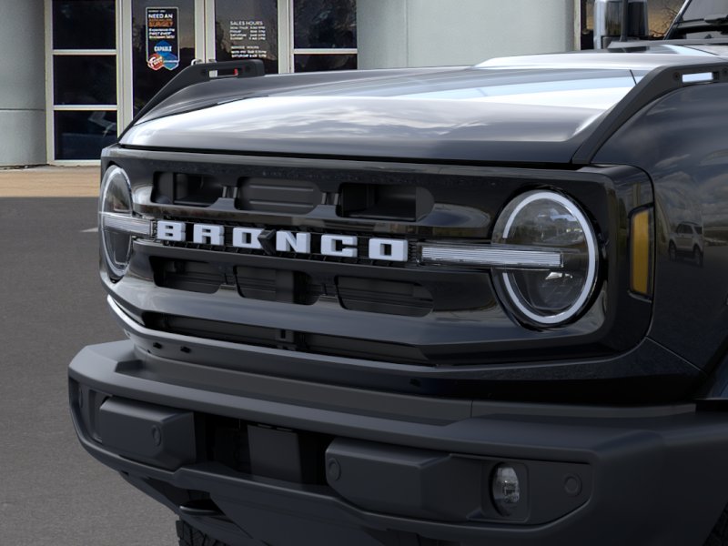 New 2025 Shadow Black Ford Outer Banks® image 19