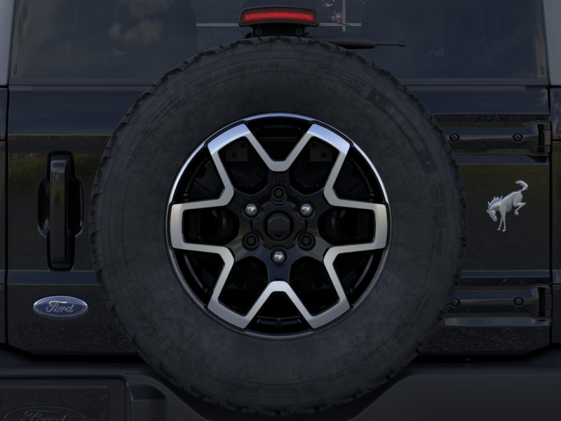 New 2025 Shadow Black Ford Outer Banks® image 24