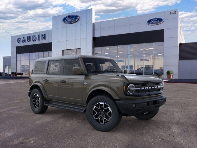 2026 Ford Bronco Outer Banks