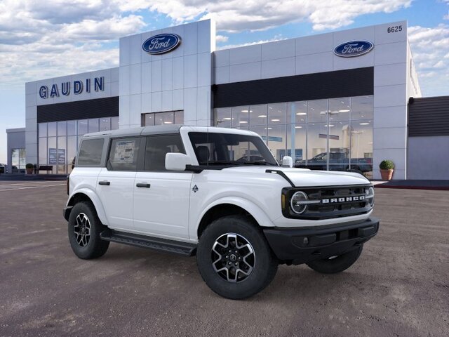 2026 Ford Bronco Outer Banks