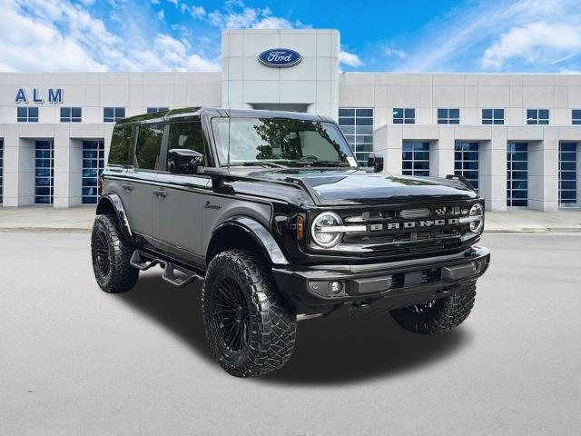 New 2026 Shadow Black Ford Outer Banks® image 39