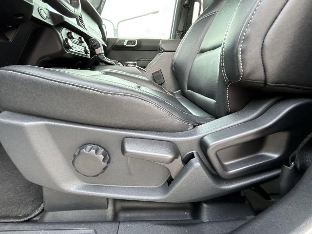 New 2025 Oxford White Ford Big Bend® image 40