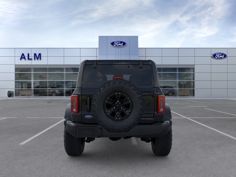 New 2026 Shadow Black Ford Outer Banks® image 38