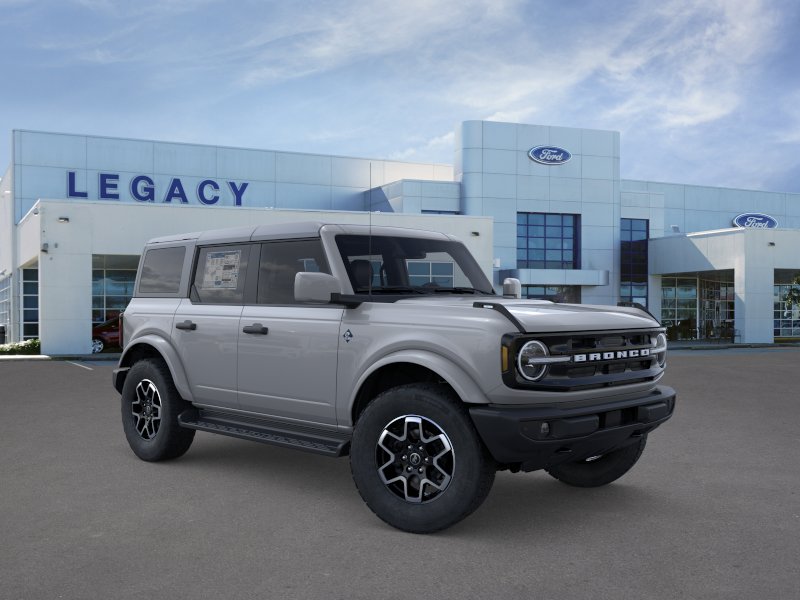 New Avalanche Gray 2026 Ford Bronco Outer Banks for Sale in