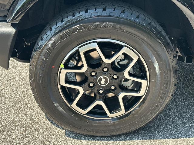 New 2026 Shadow Black Ford Outer Banks® image 46