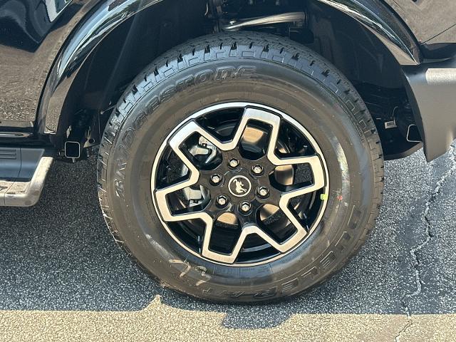 New 2026 Shadow Black Ford Outer Banks® image 47