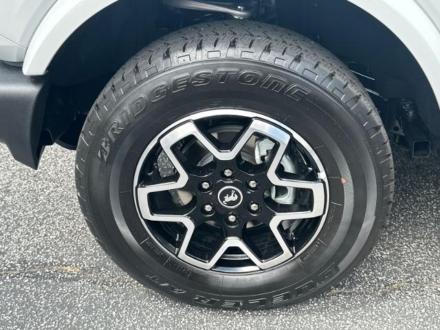 New 2026 Avalanche Gray Ford Outer Banks® image 46