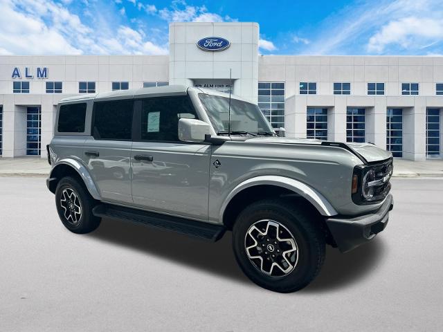 New 2026 Avalanche Gray Ford Outer Banks® image 38