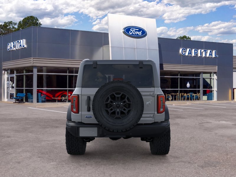 New 2026 Avalanche Gray Ford Badlands® image 18