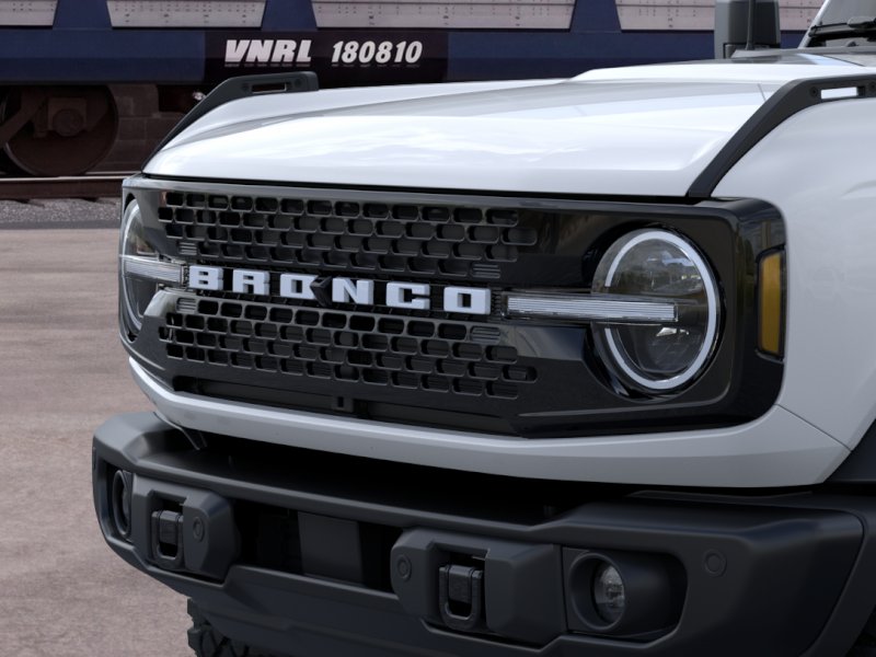 New 2026 Oxford White Ford Badlands® image 19