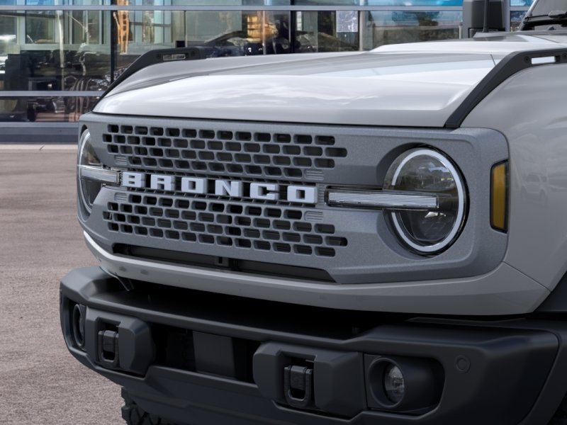 New 2026 Avalanche Gray Ford Badlands image 50