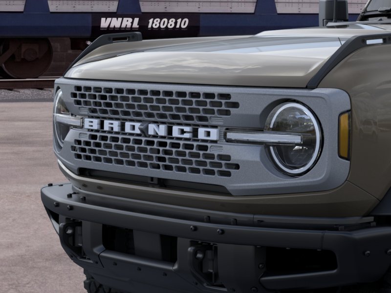 New 2026 Marsh Gray Ford Badlands image 44