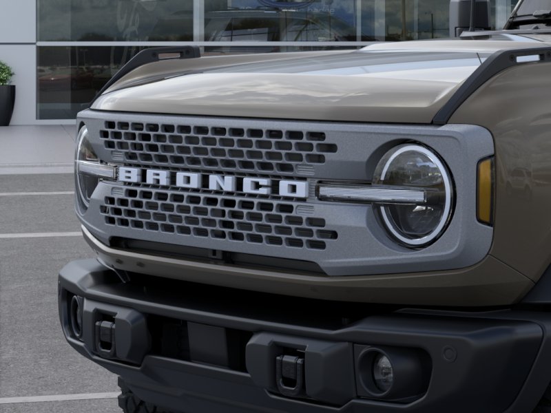 New 2026 Marsh Gray Ford Badlands® image 39
