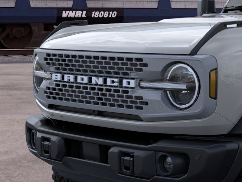 New 2026 Avalanche Gray Ford Badlands image 44