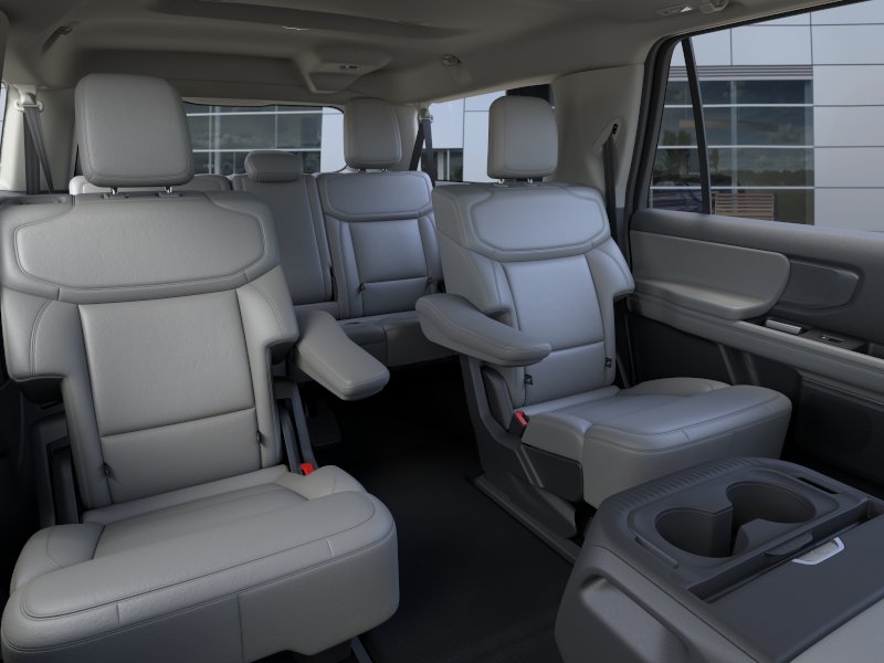 New 2026 Star White Metallic Tri-Coat Ford MAX Active image 34
