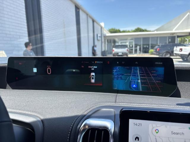 New 2025 Glacier Gray Metallic Tri-Coat Ford Platinum® MAX image 10