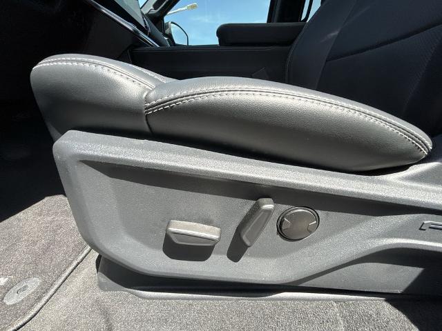 New 2025 Glacier Gray Metallic Tri-Coat Ford Platinum® MAX image 14