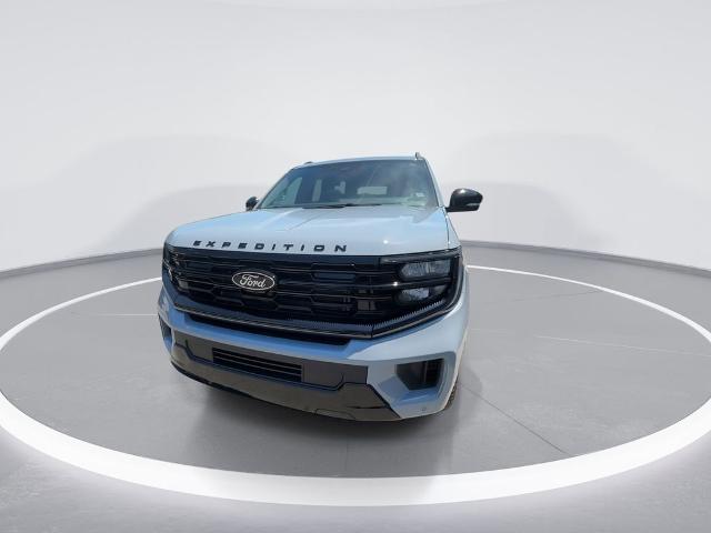 New 2025 Glacier Gray Metallic Tri-Coat Ford Platinum® MAX image 3