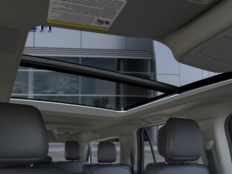 New 2026 Star White Metallic Tri-Coat Ford MAX Platinum® image 42