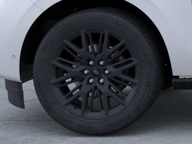 New 2026 Star White Metallic Tri-Coat Ford Platinum image 42