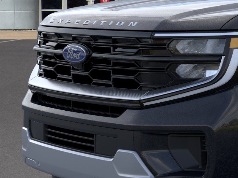 New 2026 Agate Black Metallic Ford MAX Platinum® image 17