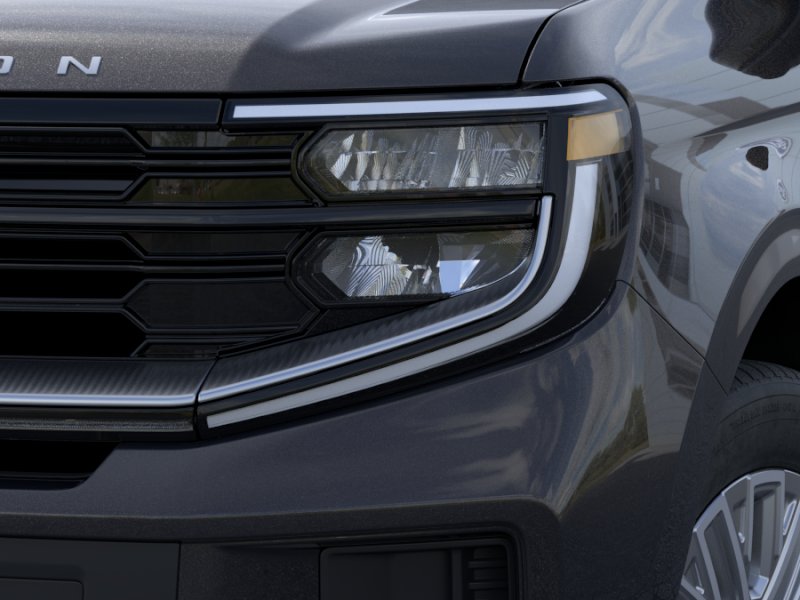 New 2026 Agate Black Metallic Ford MAX Platinum® image 18