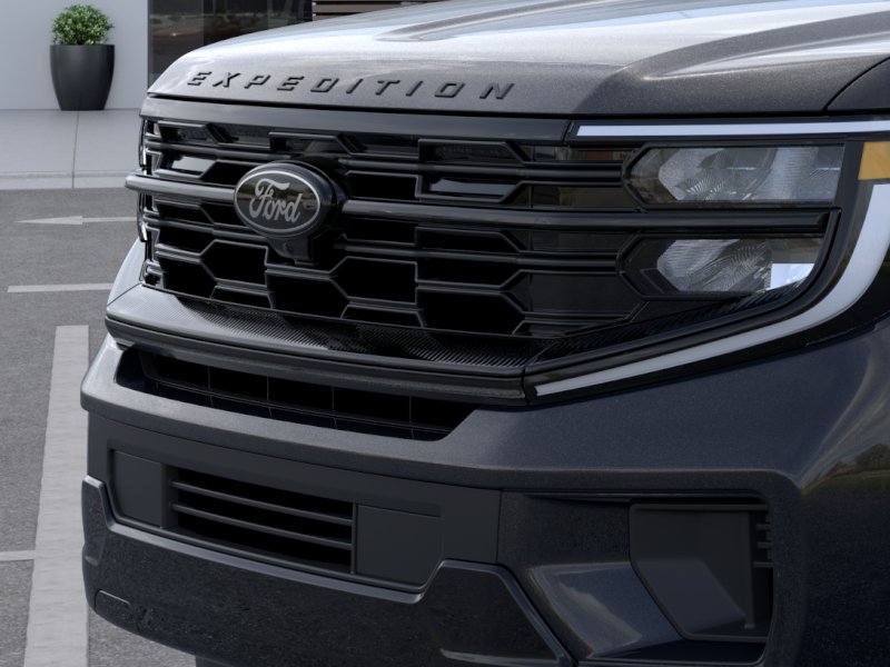 New 2026 Agate Black Metallic Ford MAX Platinum® image 38