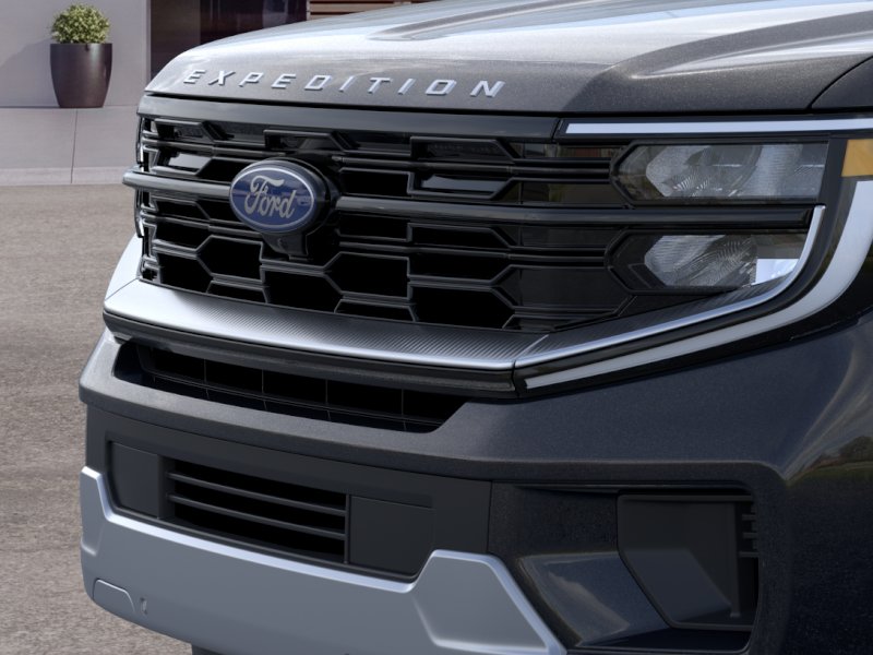 New 2026 Agate Black Metallic Ford MAX Platinum® image 37