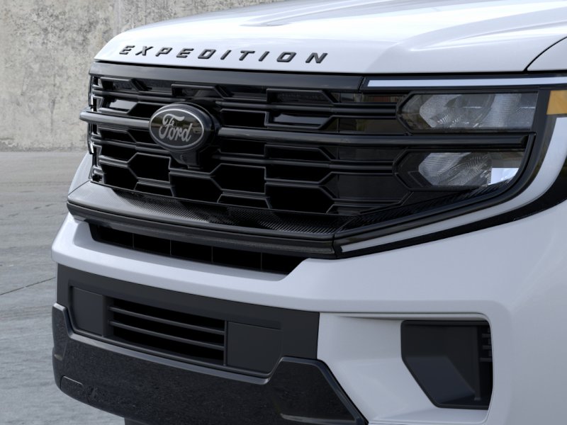 New 2026 Space Silver Metallic Ford Platinum image 40