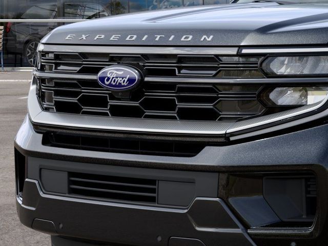 New 2027 Agate Black Metallic Ford MAX Platinum image 40