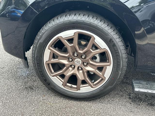 New 2026 Agate Black Metallic Ford MAX King Ranch® image 12
