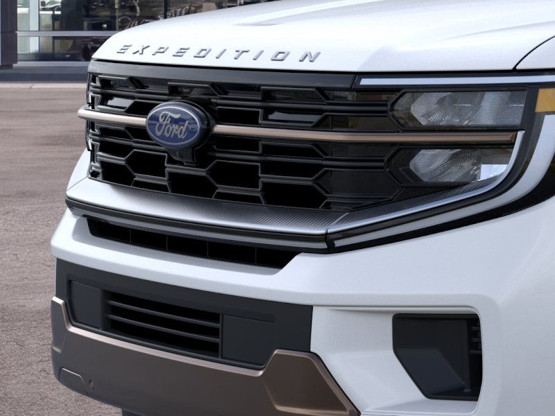 New 2026 Star White Metallic Tri-Coat Ford King Ranch image 58