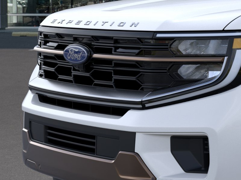 New 2026 Star White Metallic Tri-Coat Ford King Ranch image 43