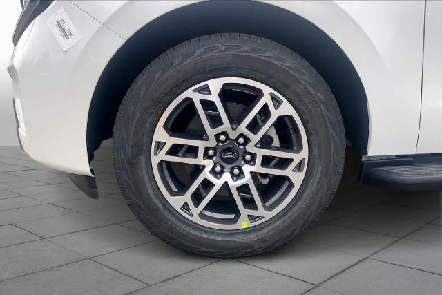 New 2026 Star White Metallic Tri-Coat Ford Active image 36